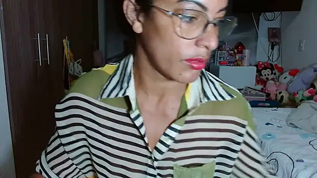 kateleyagrey online show from December 17, 10:23 am