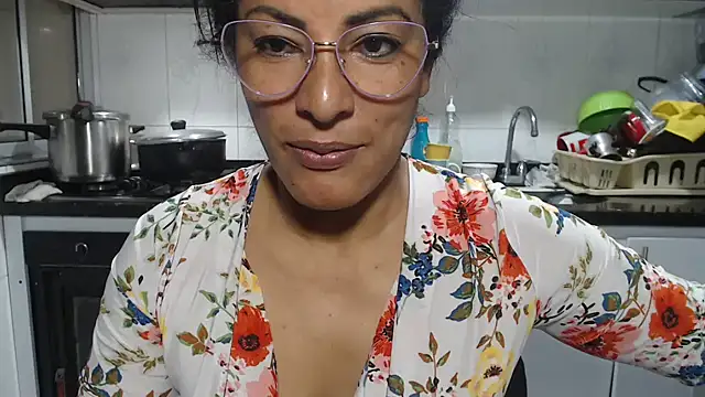 kateleyagrey online show from February 28, 7:26 pm