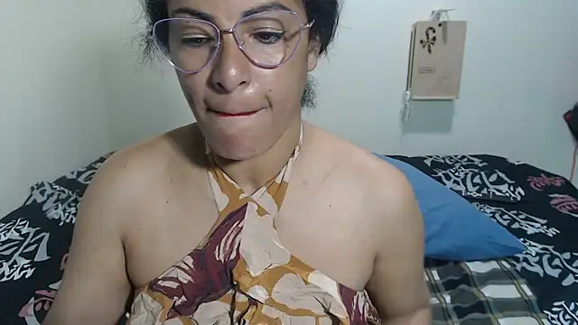 kateleyagrey online show from May 17, 10:44 am
