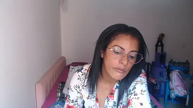 kateleyagrey online show from July 29, 1:09 pm