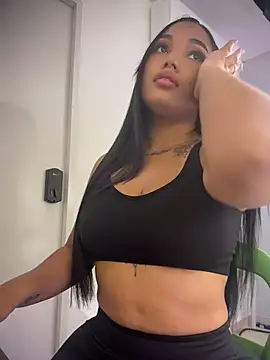 TianaaJackson online show from May 5, 7:44 pm
