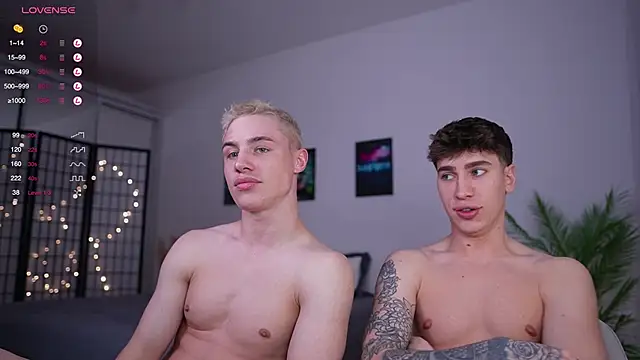 Evan  White  online show from January 16, 12:42 pm