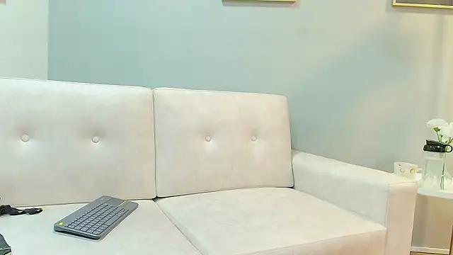 Savvanahh online show from January 9, 2:18 pm