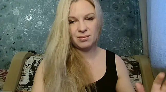 BlondeFox online show from December 28, 3:58 am