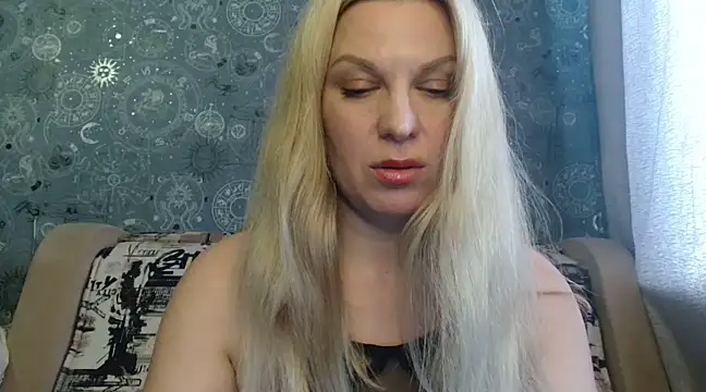 BlondeFox online show from January 25, 6:45 am