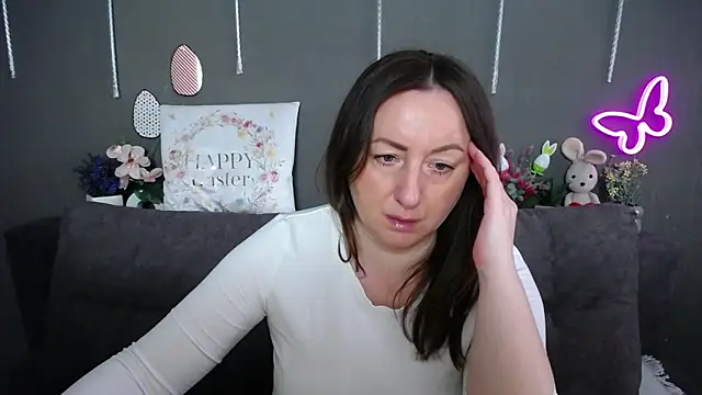 Snapshot of Abby_Taylorr chatting on April 9, 6:19 am Abby Taylorr online show from April 9, 6:19 am
