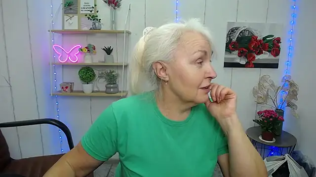 BlondyLeeBest online show from March 7, 7:16 pm