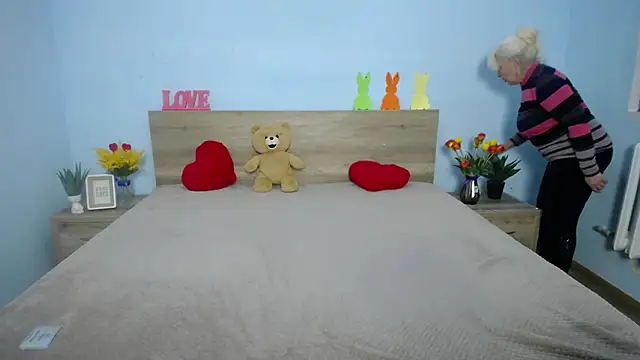 BlondyLeeBest online show from March 9, 7:26 pm