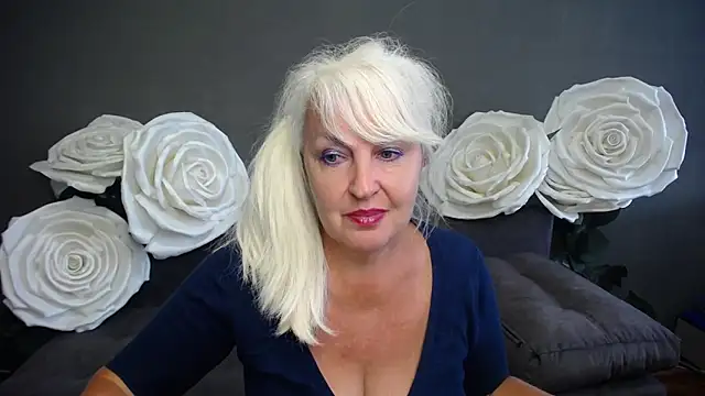 BlondyLeeBest online show from September 16, 6:58 am