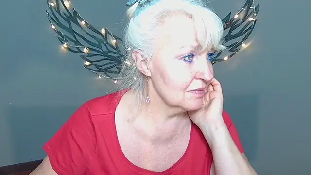 BlondyLeeBest online show from May 29, 6:28 pm