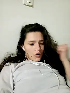 Snapshot of angela-30 chatting on September 30, 7:24 am angela-30 online show from September 30, 7:24 am