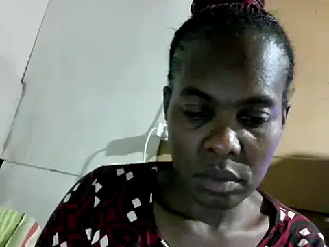 Snapshot of hairybushpussyxx1 chatting on December 11, 6:52 pm hairybushpussyxx1 online show from December 11, 6:52 pm