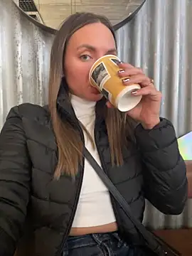 AngelinaMoore online show from March 18, 11:19 am