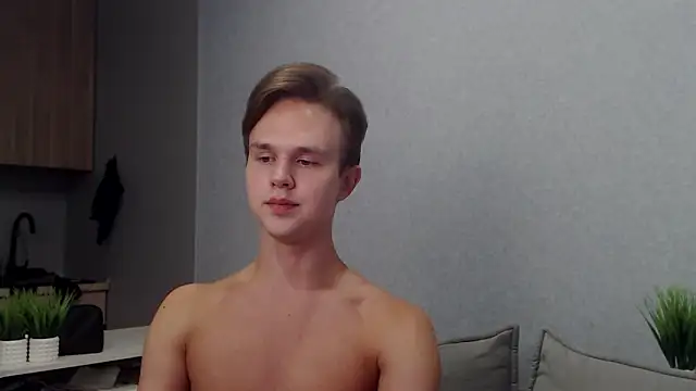 Snapshot of MartinMendez chatting on September 29, 1:38 pm MartinMendez online show from September 29, 1:38 pm