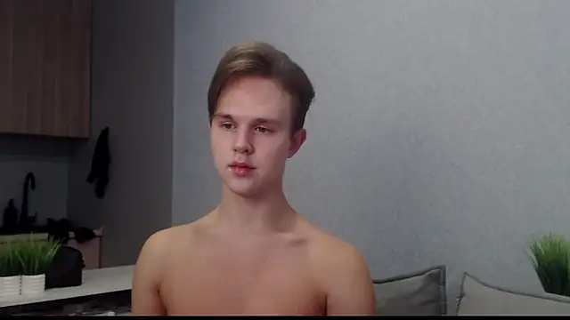 Snapshot of MartinMendez chatting on October 26, 9:59 am MartinMendez online show from October 26, 9:59 am