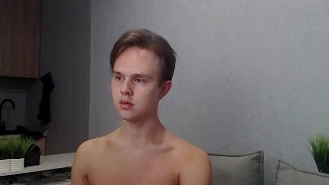 Snapshot of MartinMendez chatting on November 2, 8:39 am MartinMendez online show from November 2, 8:39 am