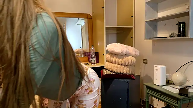 Snapshot of Miaelis chatting on March 13, 5:08 pm Miaelis online show from March 13, 5:08 pm