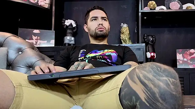 matteosantos online show from November 7, 10:26 am