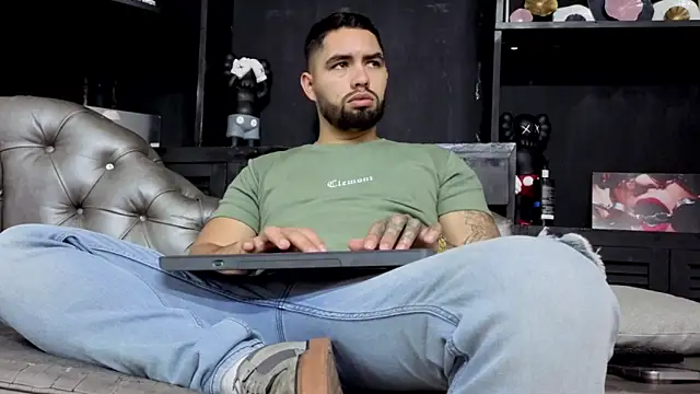 matteosantos online show from February 28, 11:33 am