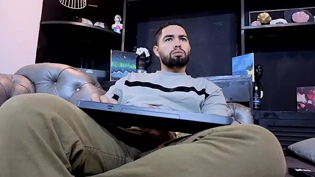 matteosantos online show from March 25, 11:27 am