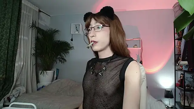 NicoleCortez online show from October 3, 1:35 am