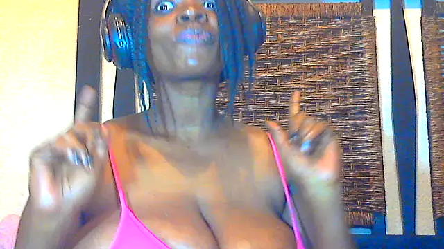 CallyCallienteXxX online show from March 18, 12:27 am