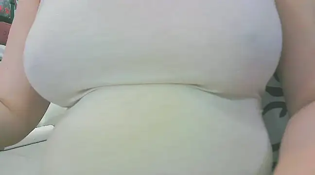 Snapshot of keepmepregnantT chatting on February 8, 11:22 am keepmepregnantT online show from February 8, 11:22 am