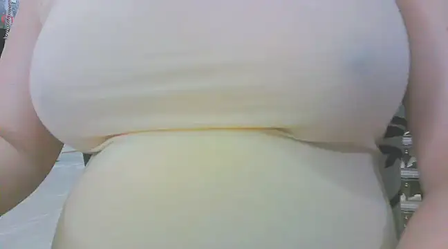 Snapshot of keepmepregnantT chatting on February 13, 12:00 pm keepmepregnantT online show from February 13, 12:00 pm