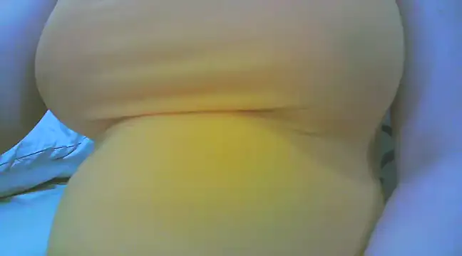 Snapshot of keepmepregnantT chatting on March 3, 8:38 am keepmepregnantT online show from March 3, 8:38 am