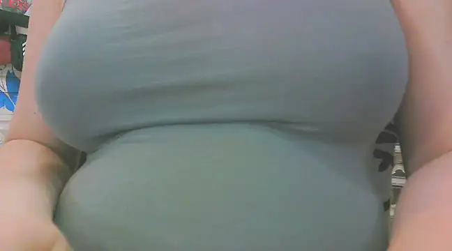 Snapshot of keepmepregnantT chatting on March 9, 12:42 pm keepmepregnantT online show from March 9, 12:42 pm