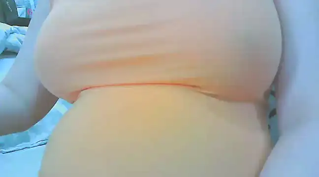 Snapshot of keepmepregnantT chatting on March 10, 8:48 am keepmepregnantT online show from March 10, 8:48 am