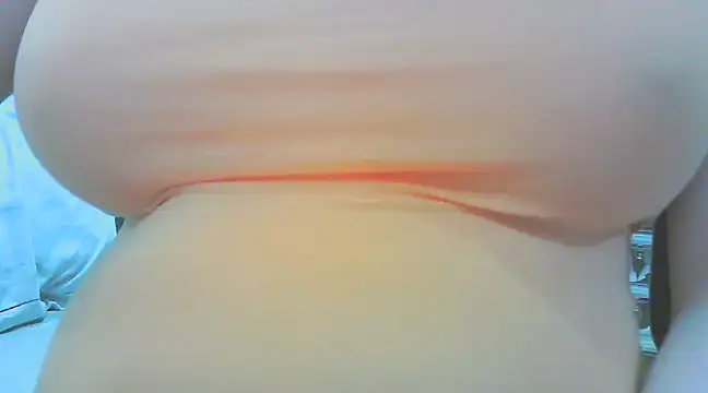 Snapshot of keepmepregnantT chatting on March 10, 12:04 pm keepmepregnantT online show from March 10, 12:04 pm