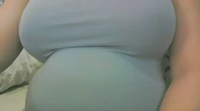 Snapshot of keepmepregnantT chatting on March 14, 9:03 am keepmepregnantT online show from March 14, 9:03 am