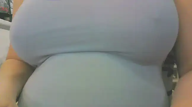 Snapshot of keepmepregnantT chatting on March 14, 12:07 pm keepmepregnantT online show from March 14, 12:07 pm