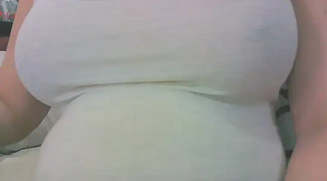 Snapshot of keepmepregnantT chatting on March 17, 12:04 pm keepmepregnantT online show from March 17, 12:04 pm