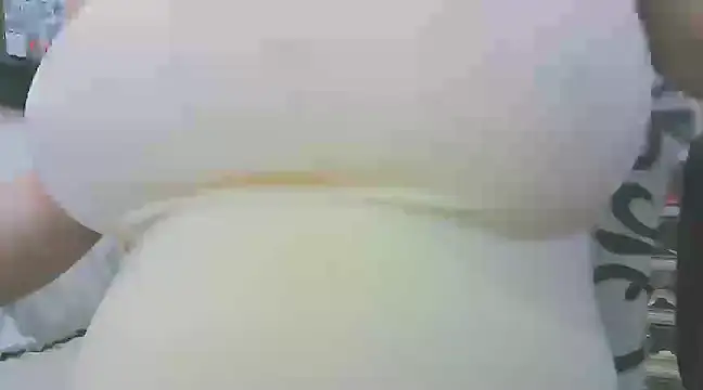 Snapshot of keepmepregnantT chatting on March 21, 11:44 am keepmepregnantT online show from March 21, 11:44 am