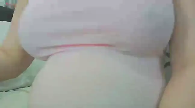 Snapshot of keepmepregnantT chatting on March 22, 9:34 am keepmepregnantT online show from March 22, 9:34 am