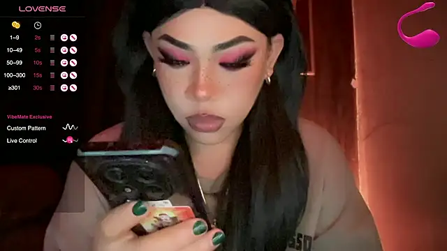 Snapshot of madam_agnes1 chatting on July 14, 2:23 pm madam agnes1 online show from July 14, 2:23 pm