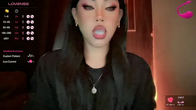 Snapshot of madam_agnes1 chatting on July 16, 4:18 am madam agnes1 online show from July 16, 4:18 am