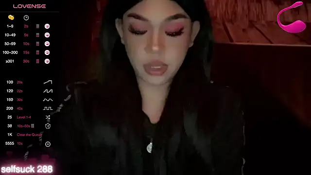 Snapshot of madam_agnes1 chatting on August 3, 9:04 am madam agnes1 online show from August 3, 9:04 am