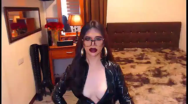 EXTREMELYDOM online show from December 16, 7:15 am