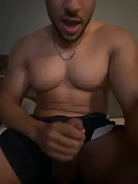 pimentfort77 online show from November 17, 10:04 pm