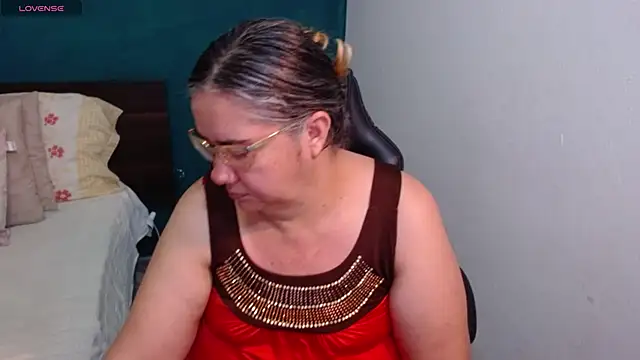 scaelettdubois online show from June 9, 2:34 am