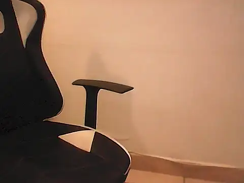 Kalel17073 online show from July 28, 7:39 pm