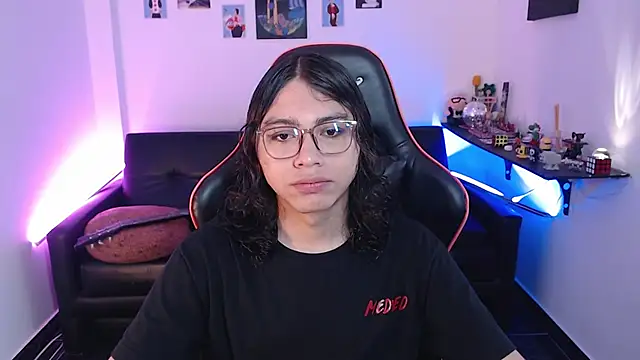 malik harrison   online show from October 31, 3:57 pm