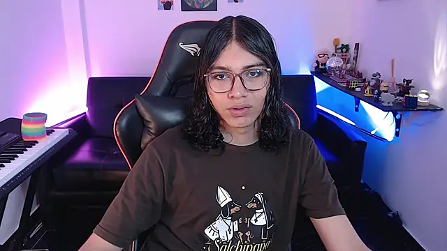 malik harrison   online show from November 4, 5:23 pm