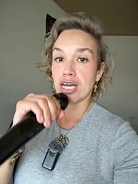 sexymarilyncolombia online show from February 18, 1:51 pm