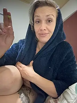 sexymarilyncolombia online show from March 25, 1:22 am