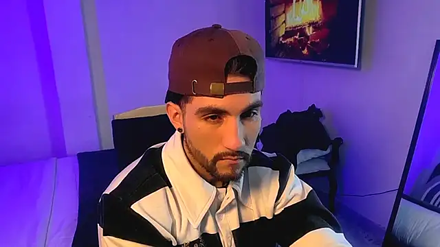 Snapshot of _DANTE_BIGASS chatting on February 23, 2:07 am DANTE BIGASS online show from February 23, 2:07 am