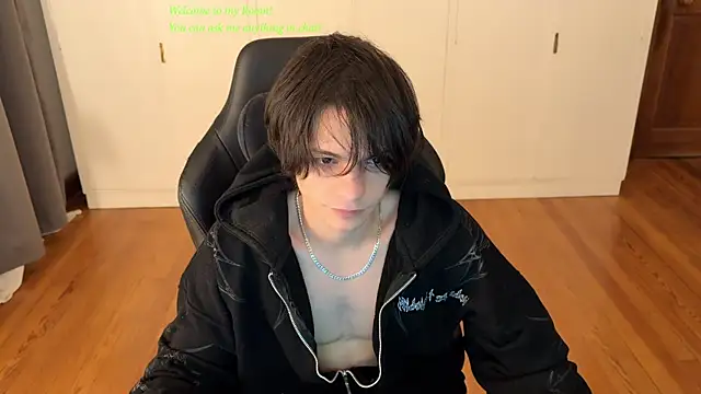 Snapshot of SasukeUhchiaa chatting on July 28, 12:48 pm SasukeUhchiaa online show from July 28, 12:48 pm